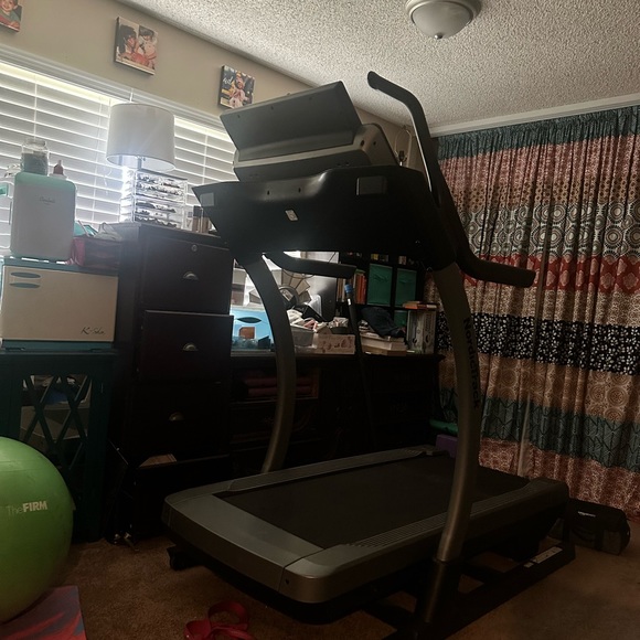 Nordic Track - Picture 2 of 2